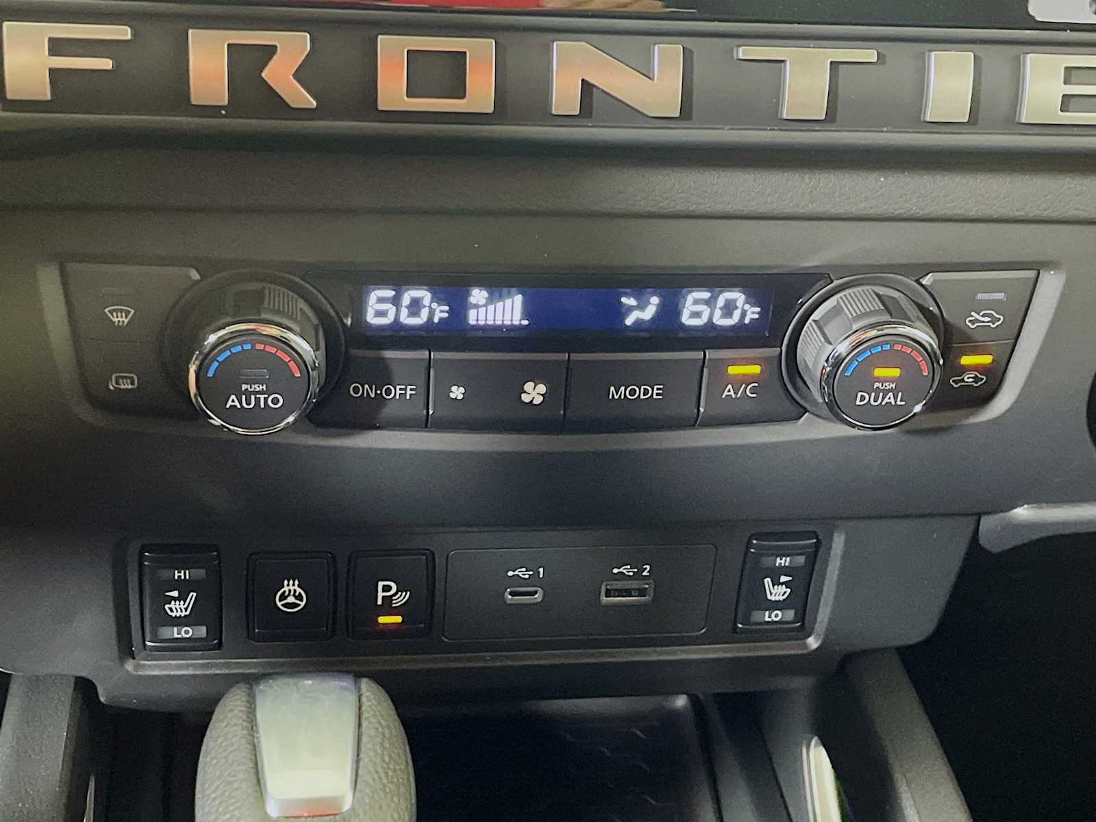 2025 Nissan Frontier SV Crew Cab photo 13