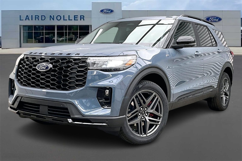 2026 Ford Explorer ST-LINE's photo