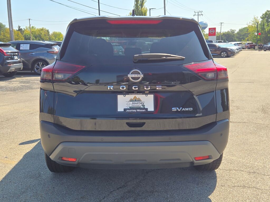 2023 Nissan Rogue SV photo 10
