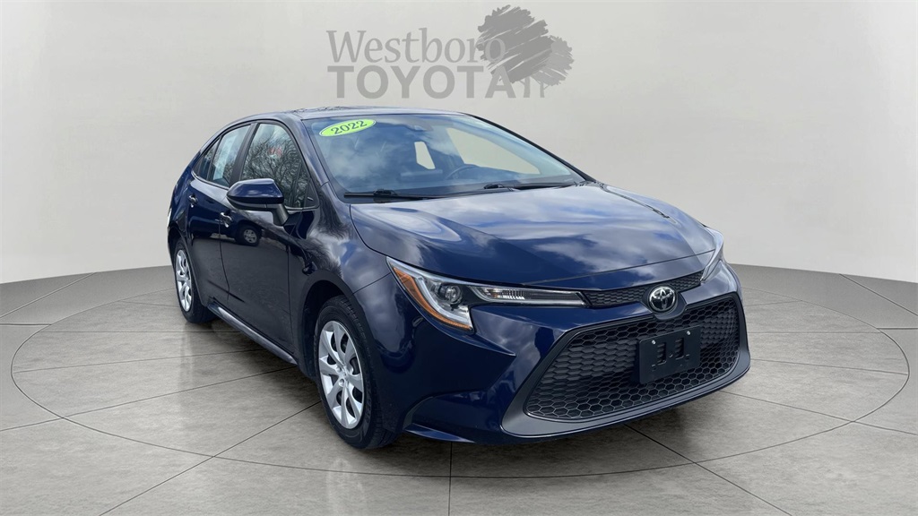 2022 Toyota Corolla LE's photo