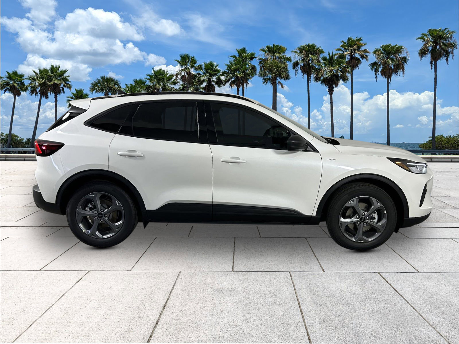 2025 Ford Escape ST-Line photo 9