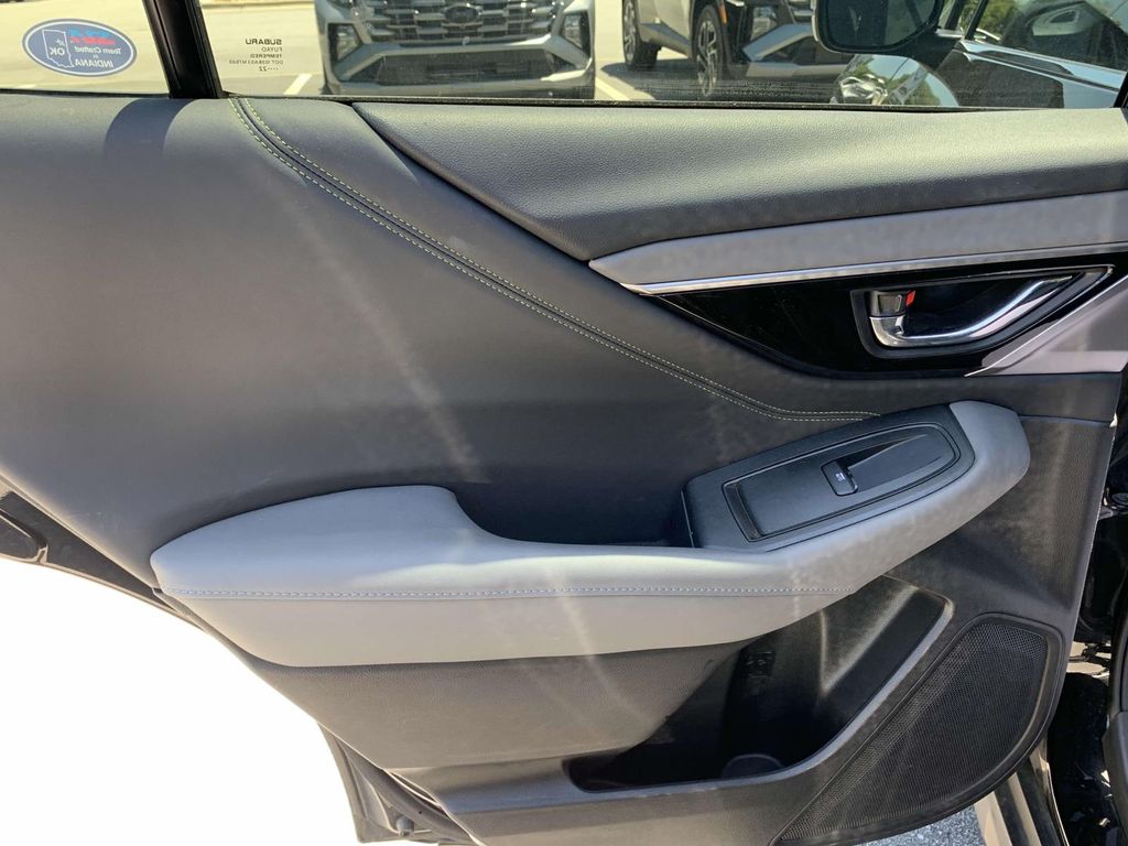 2022 Subaru Outback Onyx Edition XT photo 18