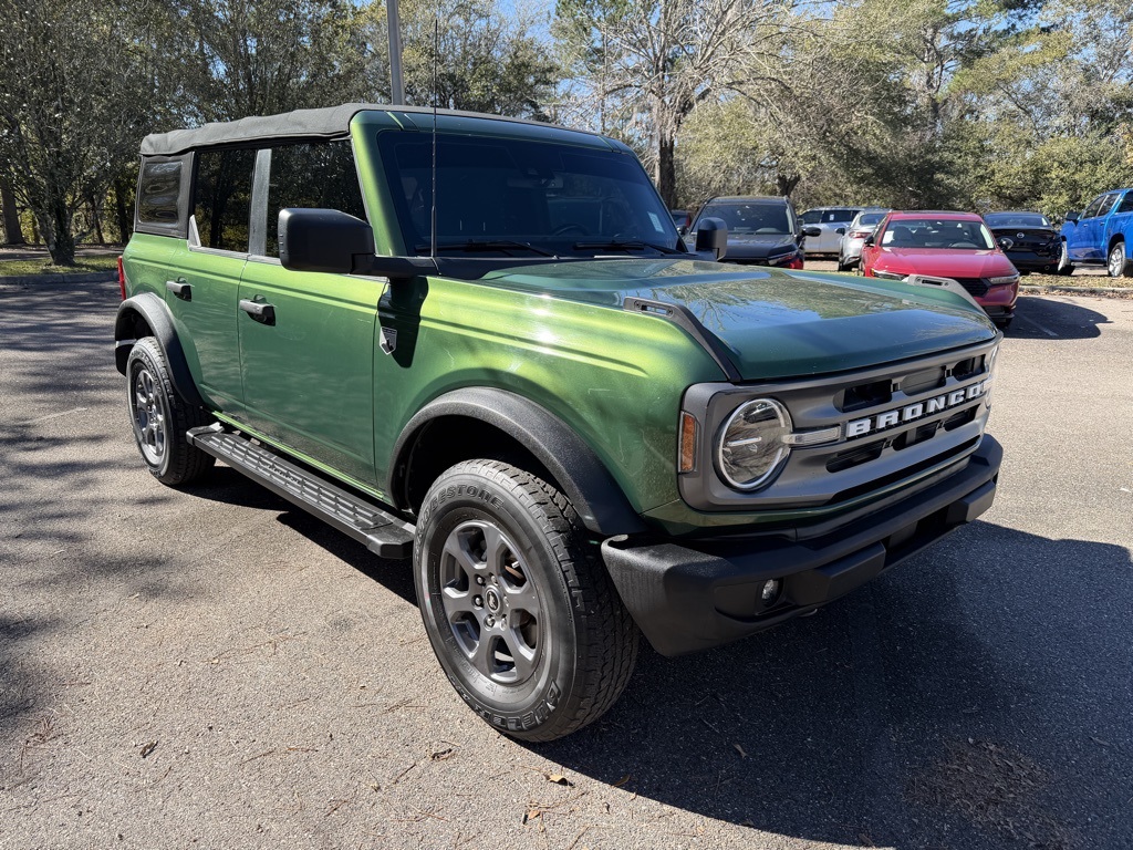 2022 Ford Bronco 4-Door Big Bend's photo