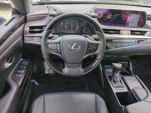 2019 Lexus ES 350 photo 15