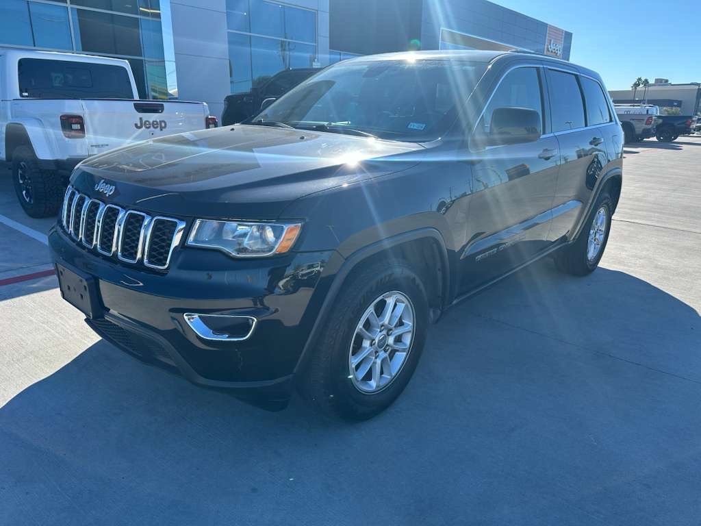 Used 2018 Jeep Grand Cherokee Laredo with VIN 1C4RJEAG4JC311962 for sale in Brownsville, TX