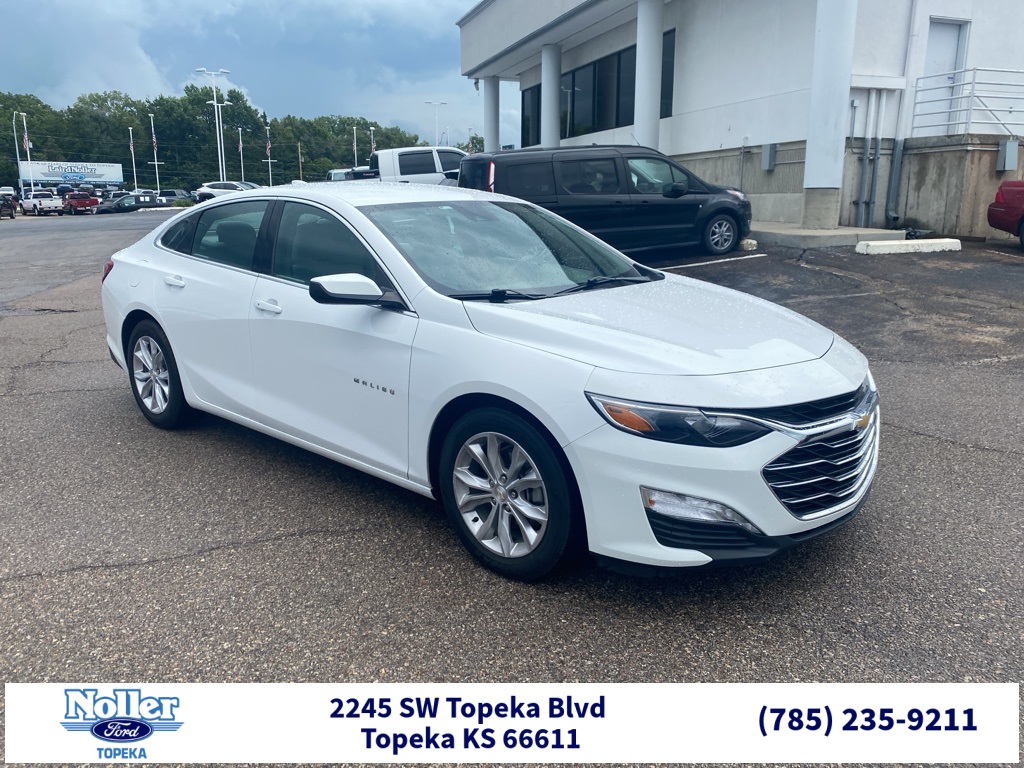 Used 2021 Chevrolet Malibu 1LT with VIN 1G1ZD5ST4MF012406 for sale in Kansas City