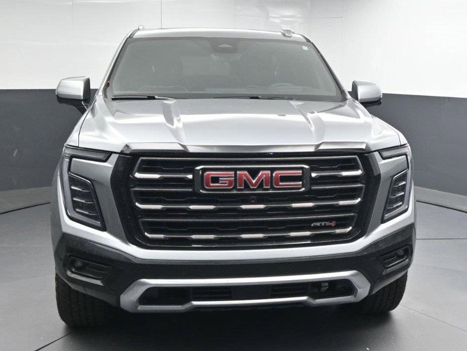 2025 GMC YUKON - Image 4