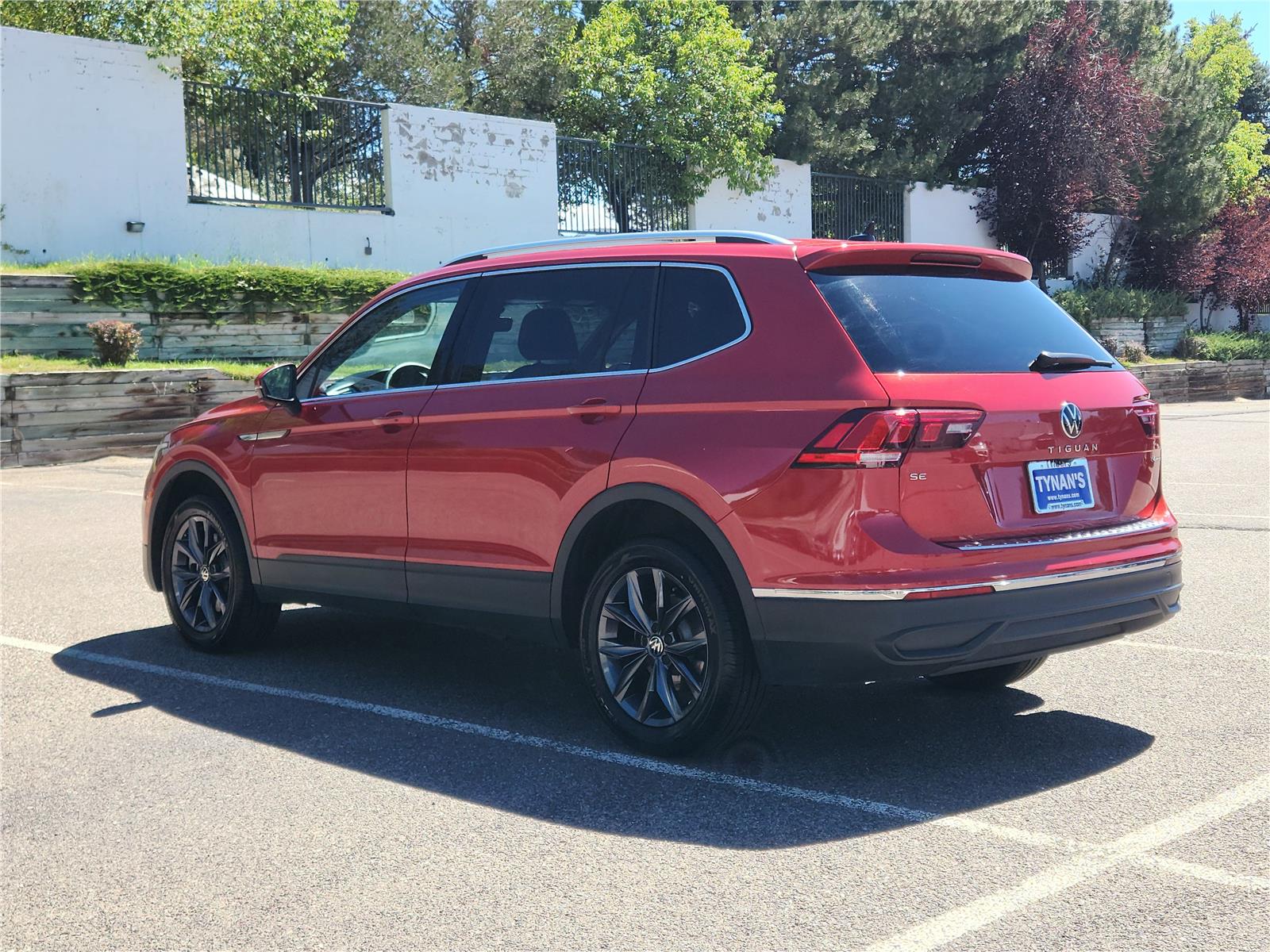 2022 Volkswagen Tiguan SE photo 5