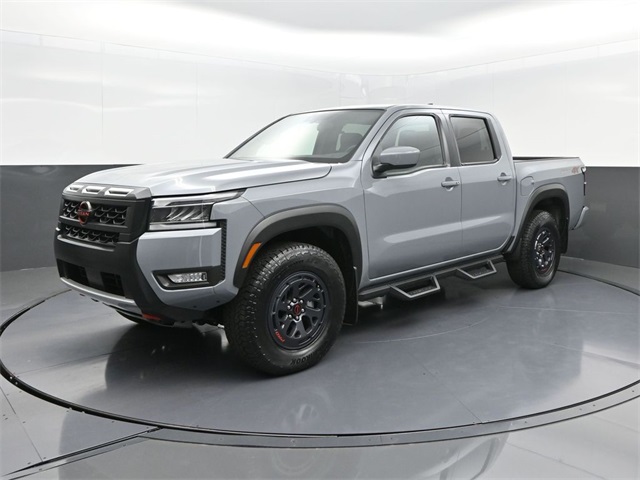 2025 Nissan Frontier PRO-4X's photo