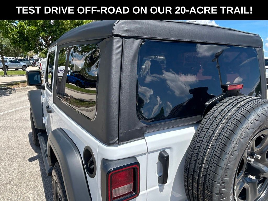 2025 Jeep Wrangler Sport photo 31