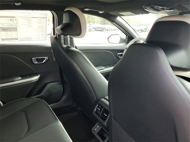 2025 Kia K4 GT-Line Turbo photo 26
