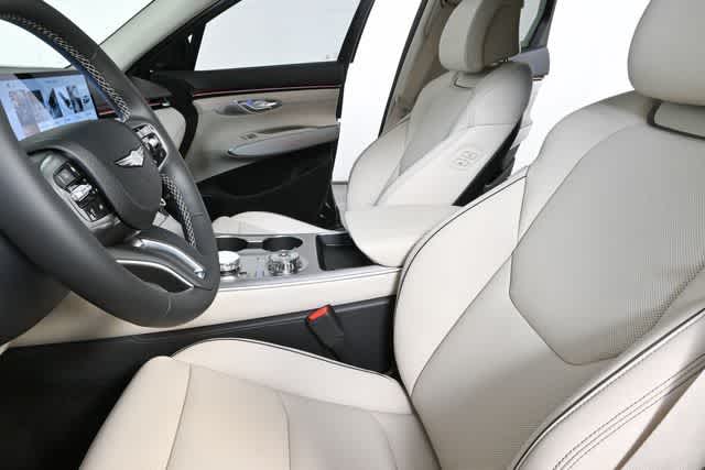 2026 Genesis GV70 2.5T Advanced photo 15