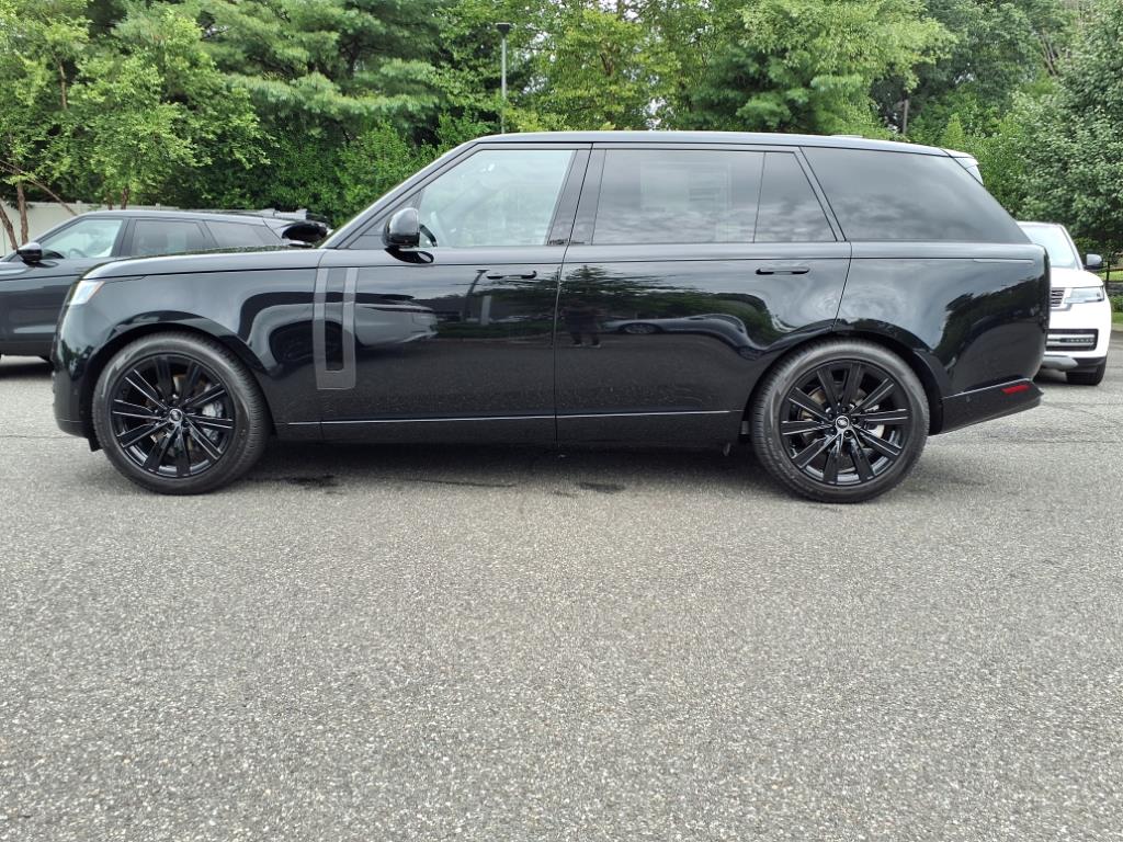 2025 Land Rover Range Rover SE photo 20