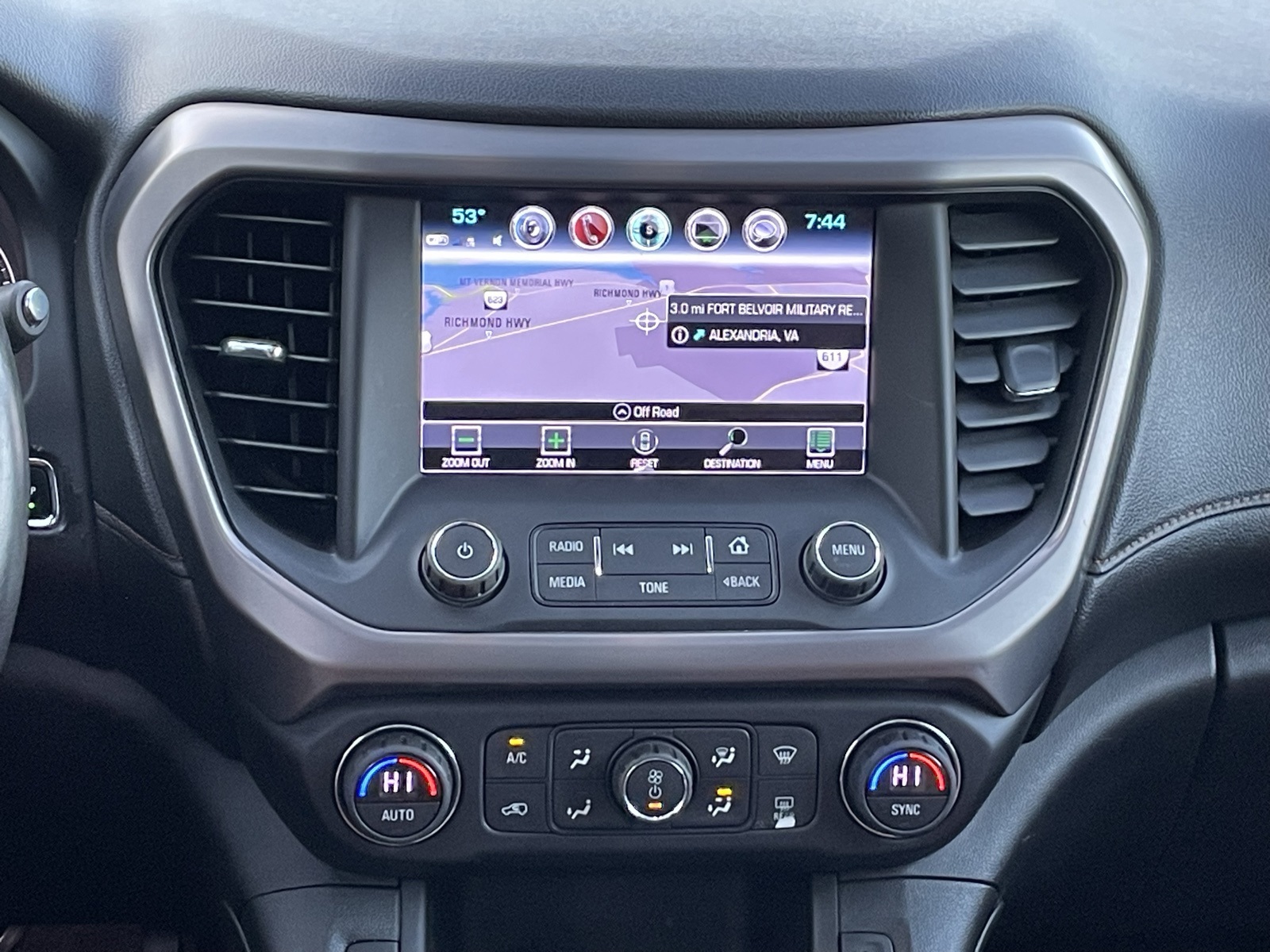 2017 Gmc Acadia SLT photo 18