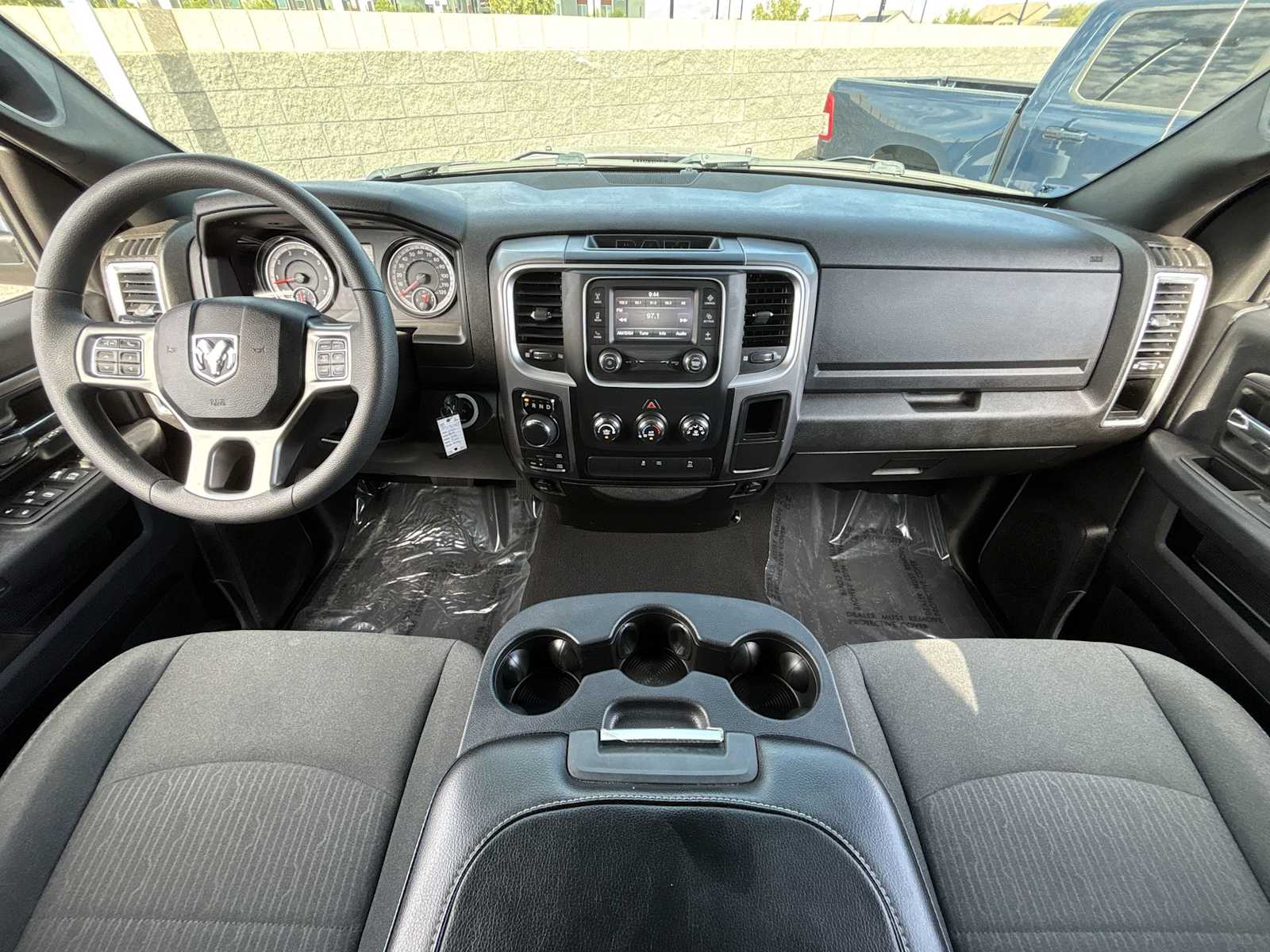 2022 Ram 1500 Classic Warlock photo 11