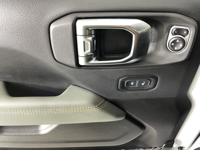 2025 Jeep Gladiator Mojave photo 17