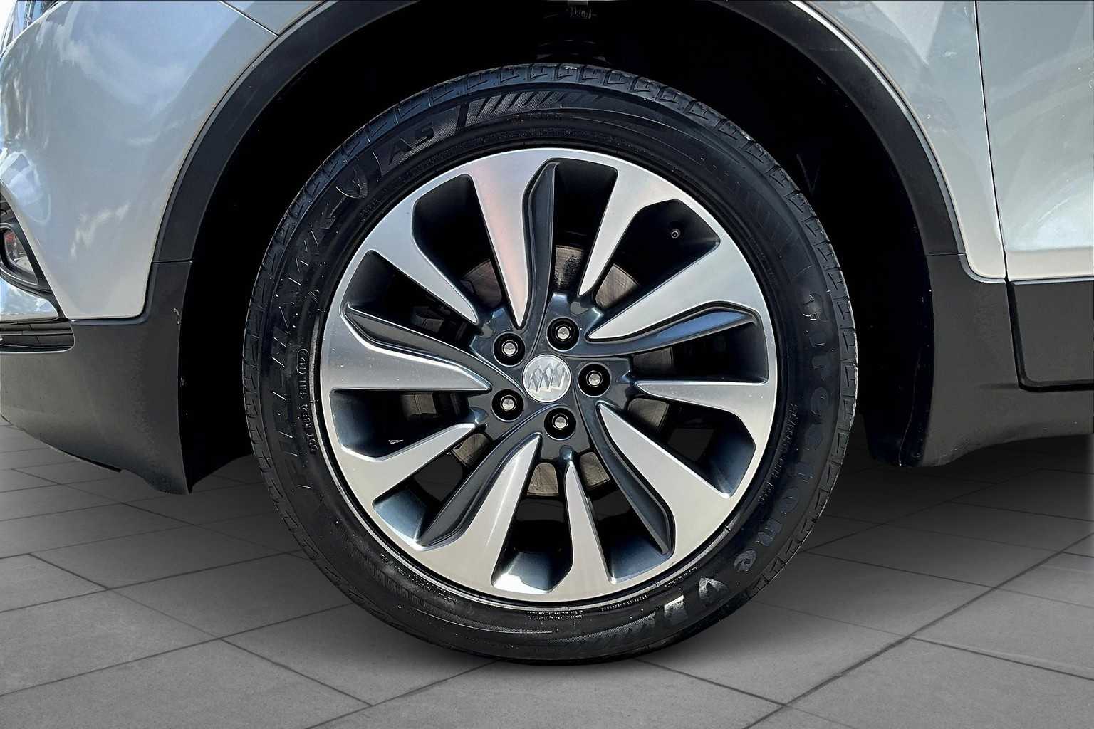 2020 Buick Encore Essence photo 9