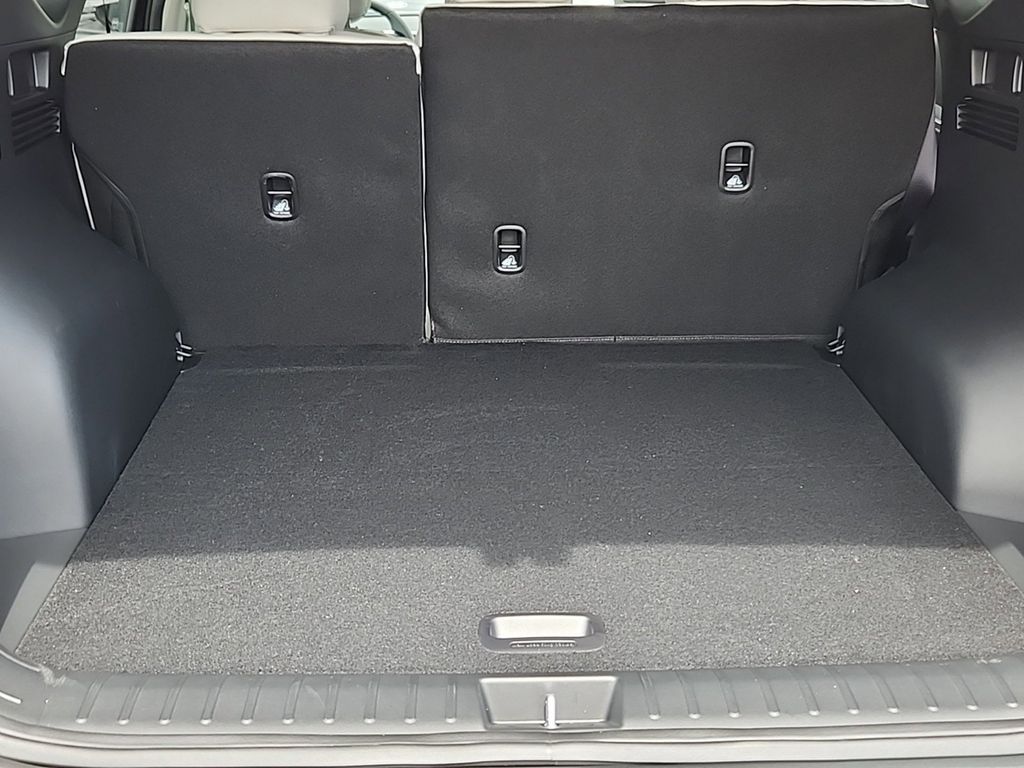 2024 Hyundai Tucson SEL Sport photo 3