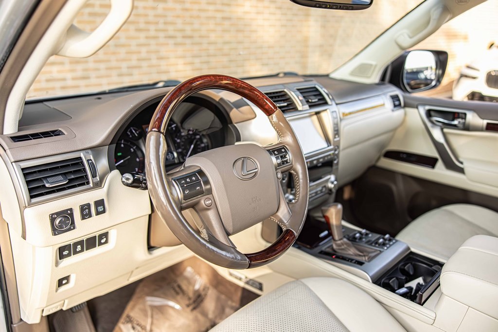 2017 LEXUS GX - Image 20