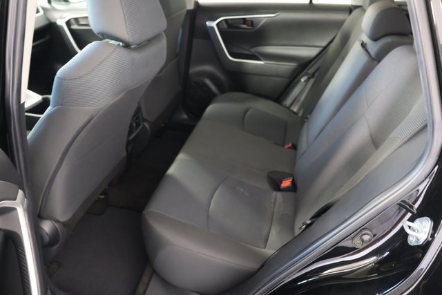 2023 Toyota RAV4 LE photo 18