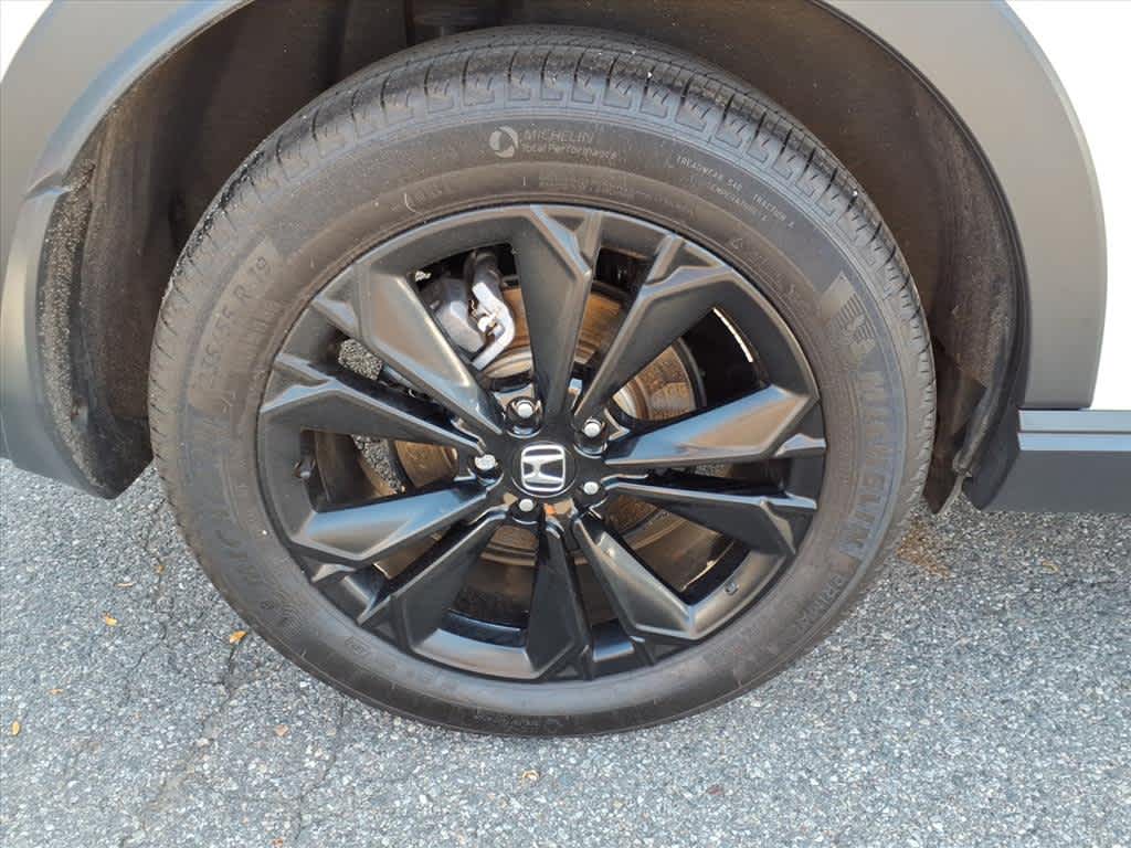 2024 Honda CR-V Hybrid Sport Touring photo 8