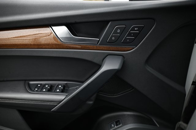 2023 Audi Q5 45 S line Premium Plus photo 10