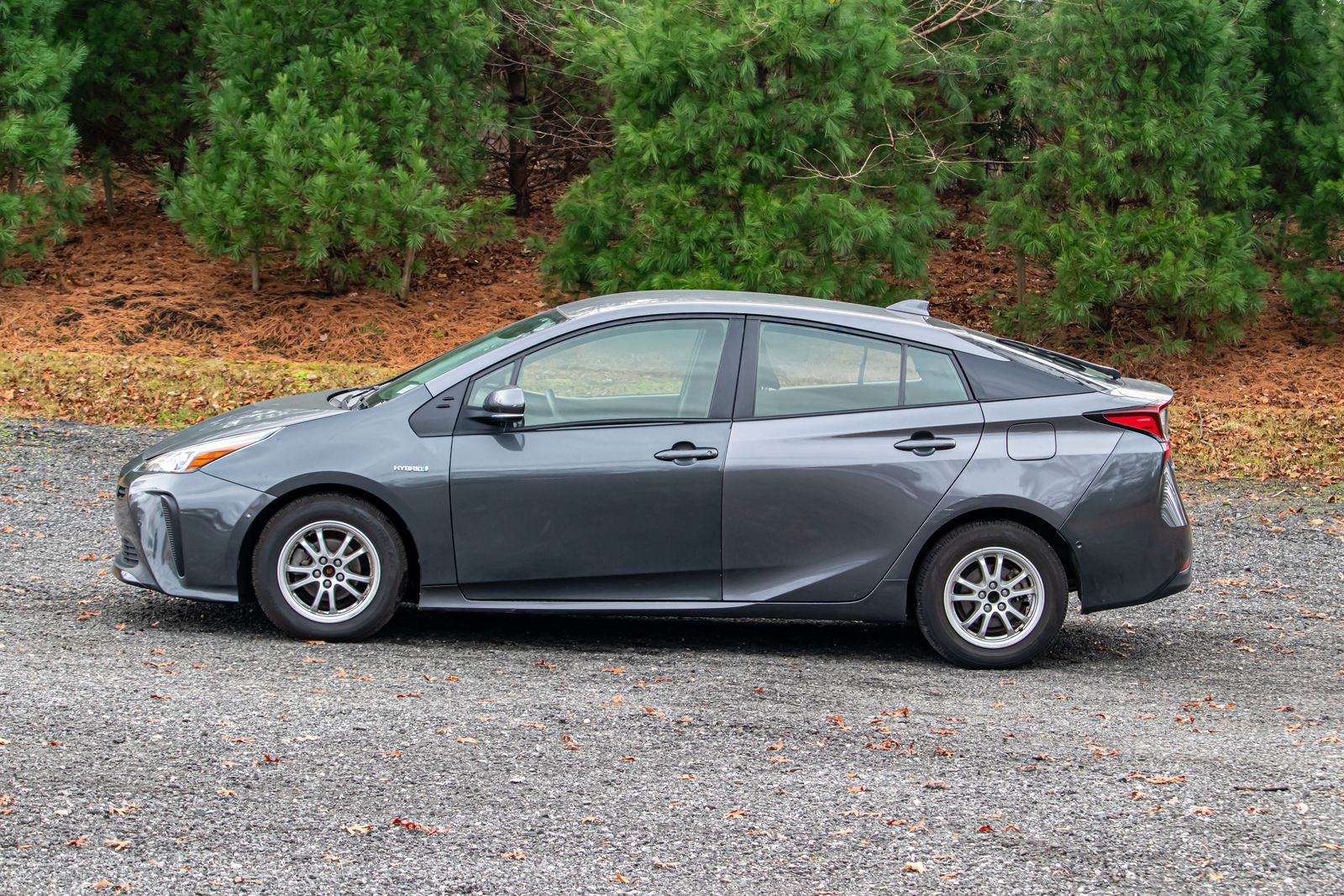 2022 Toyota Prius L photo 4