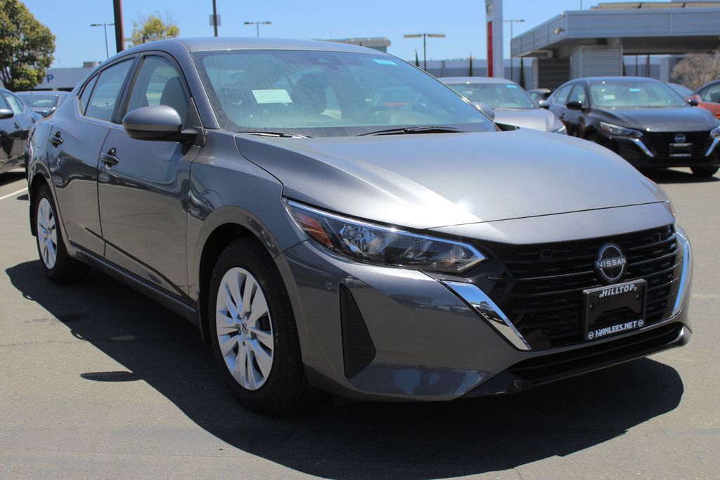2025 Nissan Sentra S photo 4
