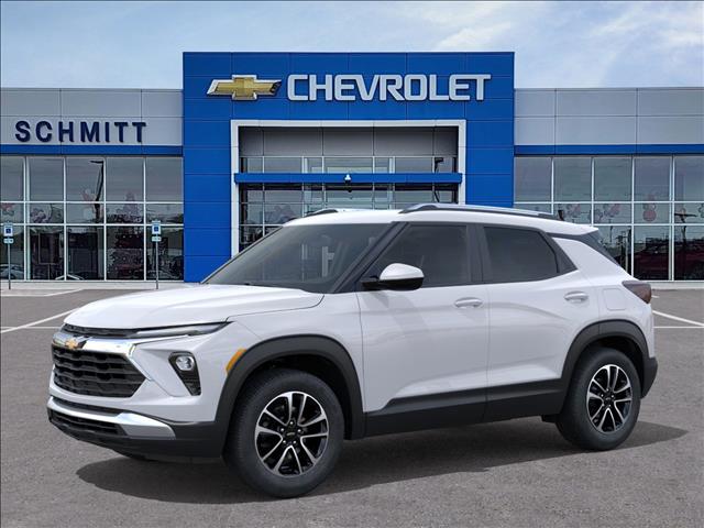 2026 Chevrolet Trailblazer LT photo 2