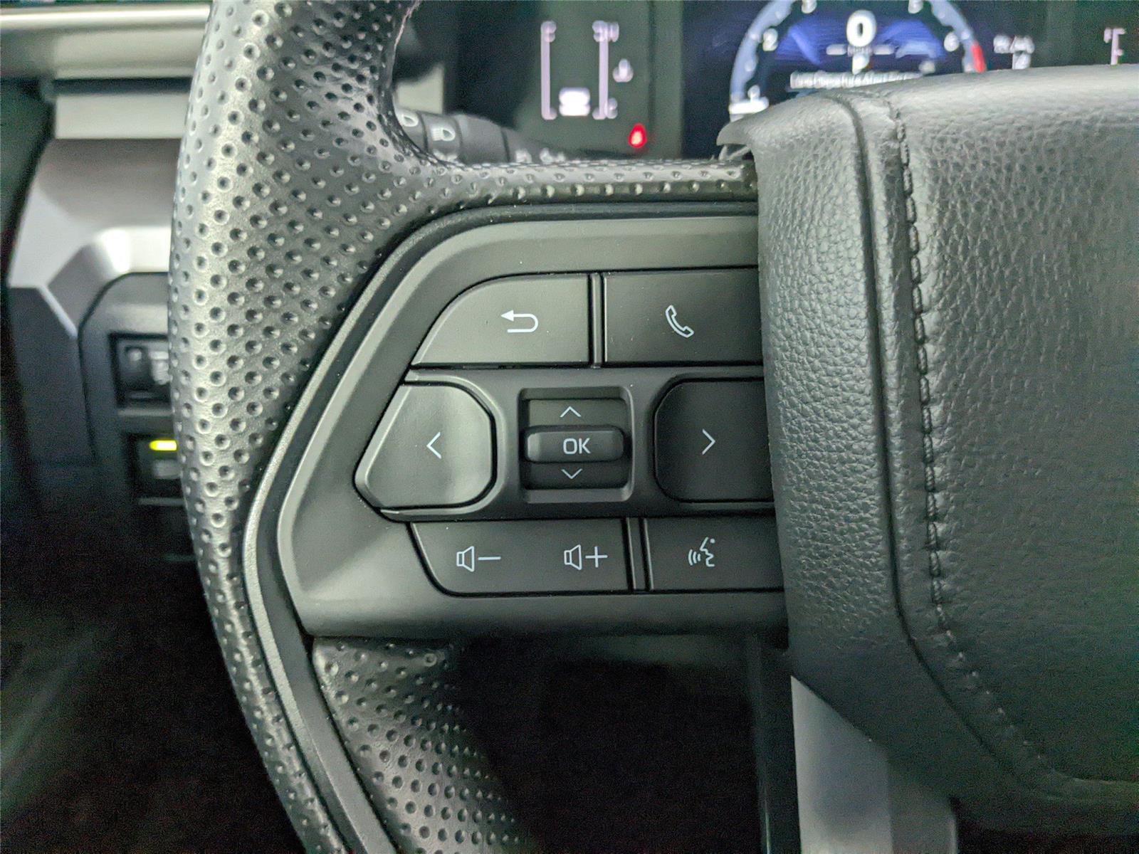 2025 Toyota Tacoma SR5 Double Cab photo 14