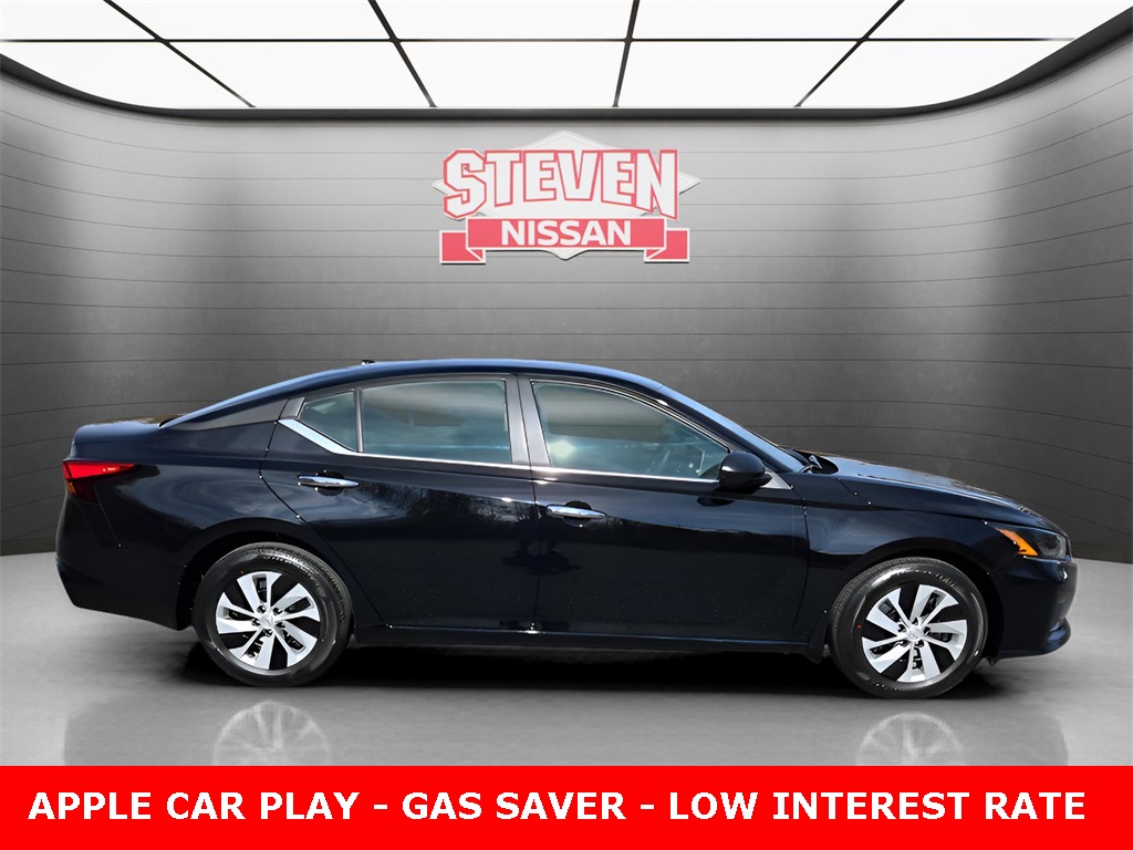 2025 Nissan Altima 2.5 S photo 2