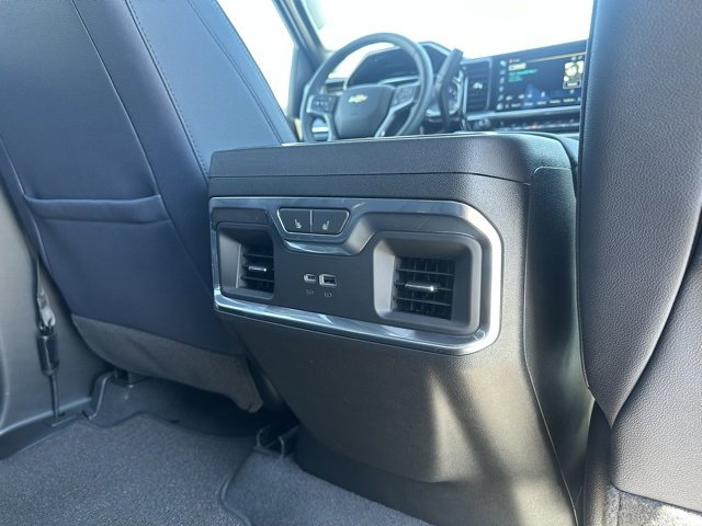 2025 Chevrolet Silverado 3500HD High Country photo 20
