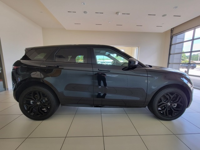 2023 Land Rover Range Rover Evoque R-Dynamic SE photo 6