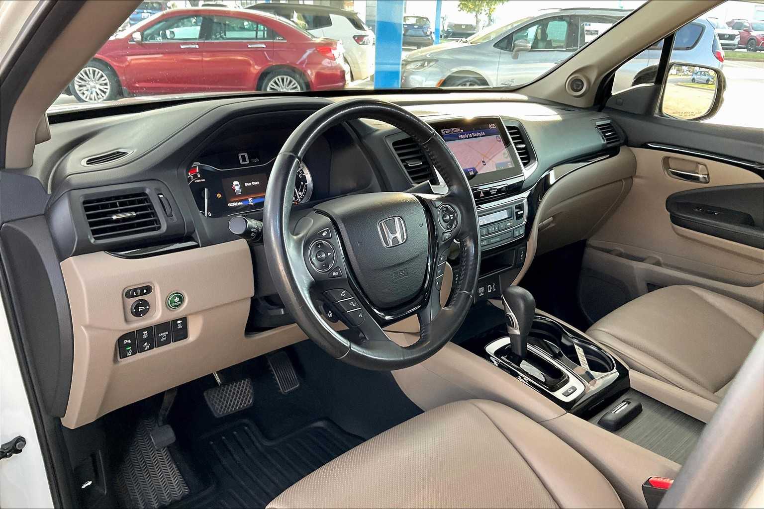 2019 Honda Ridgeline RTL-E photo 17