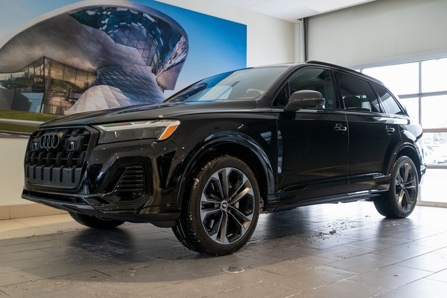 2025 Audi Q7 Premium Plus's photo