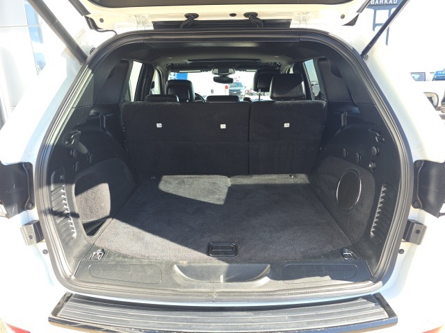 2018 Jeep Grand Cherokee Altitude photo 4