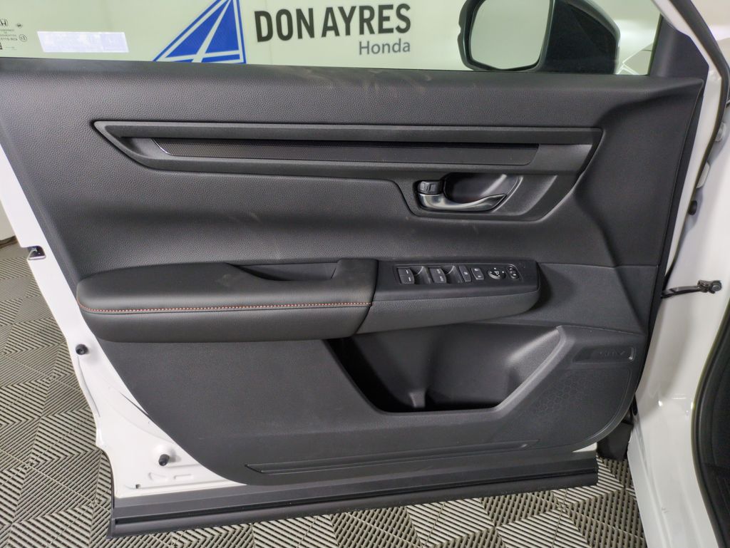 2026 Honda CR-V Hybrid photo 8