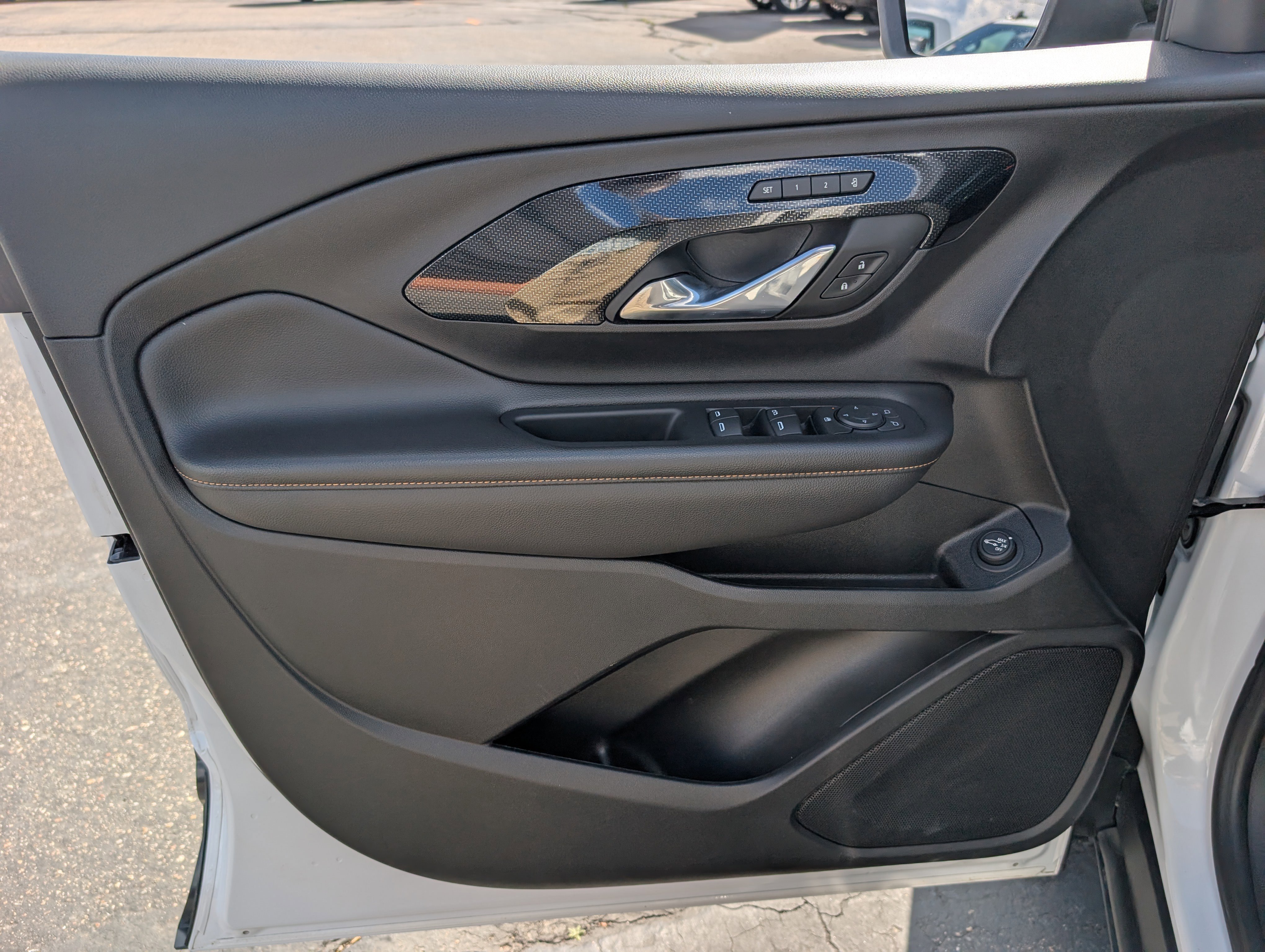 Used 2023 Summit White GMC AT4 image 12