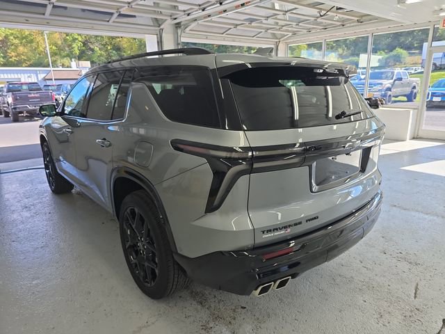 2024 Chevrolet Traverse RS photo 2