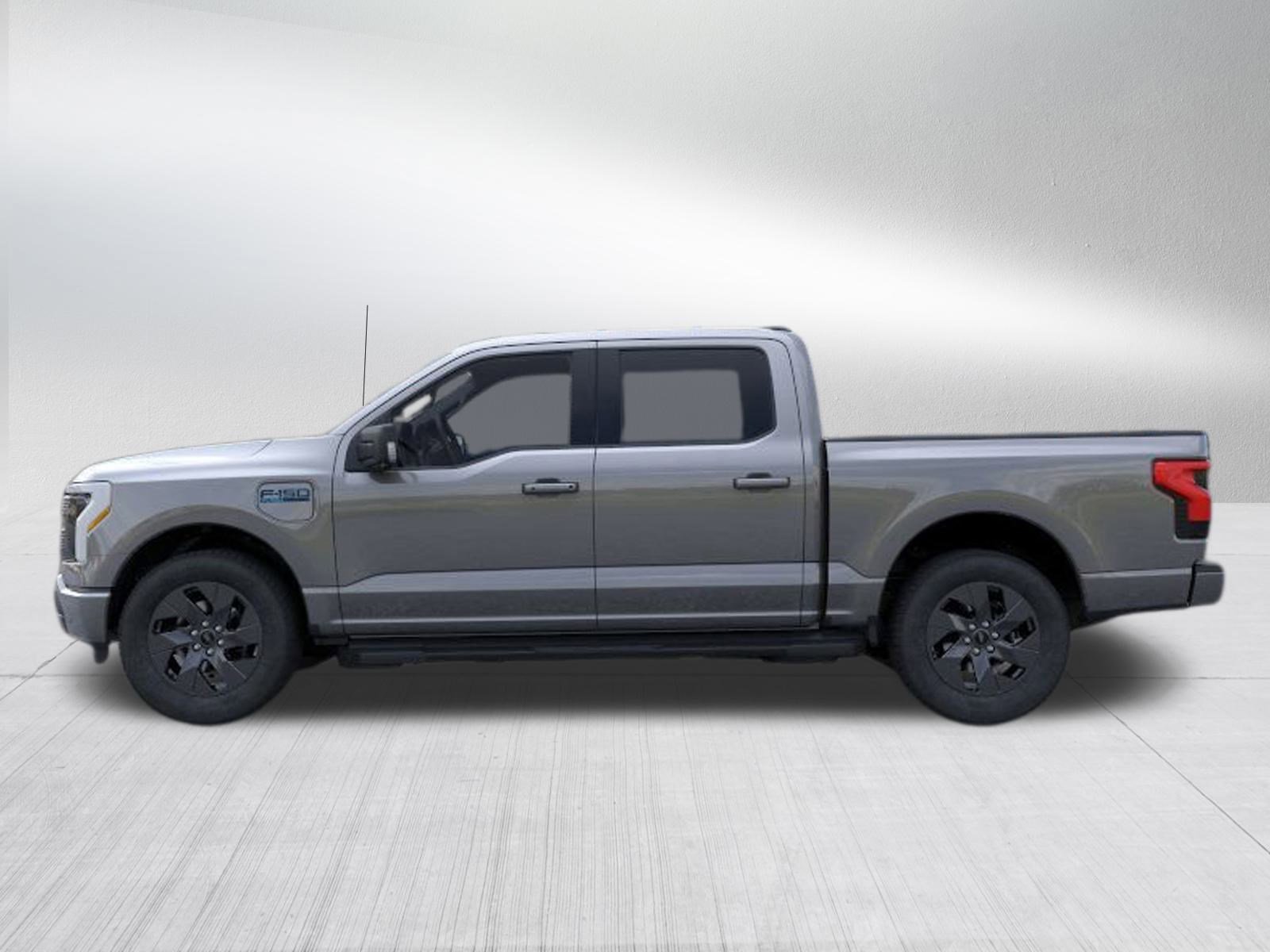 2025 Ford F-150 Lightning photo 5
