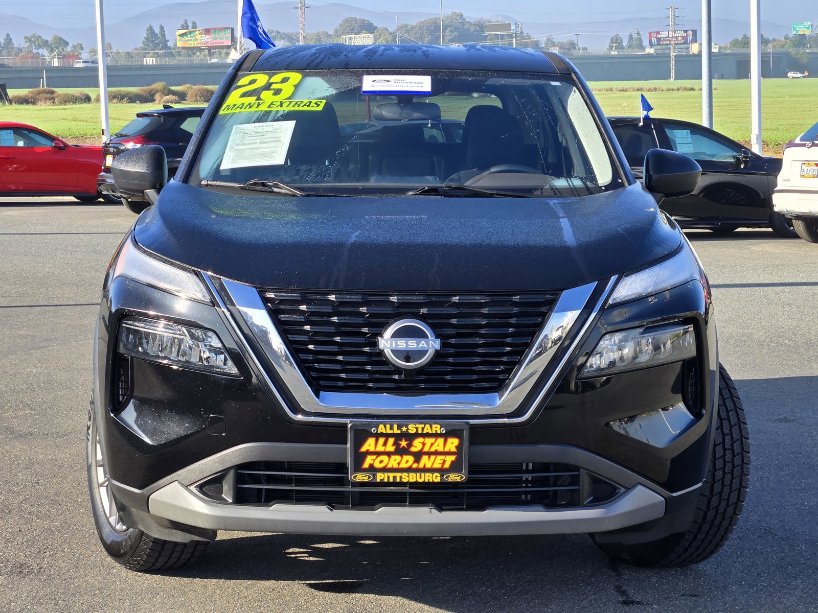 2023 Nissan Rogue S photo 2