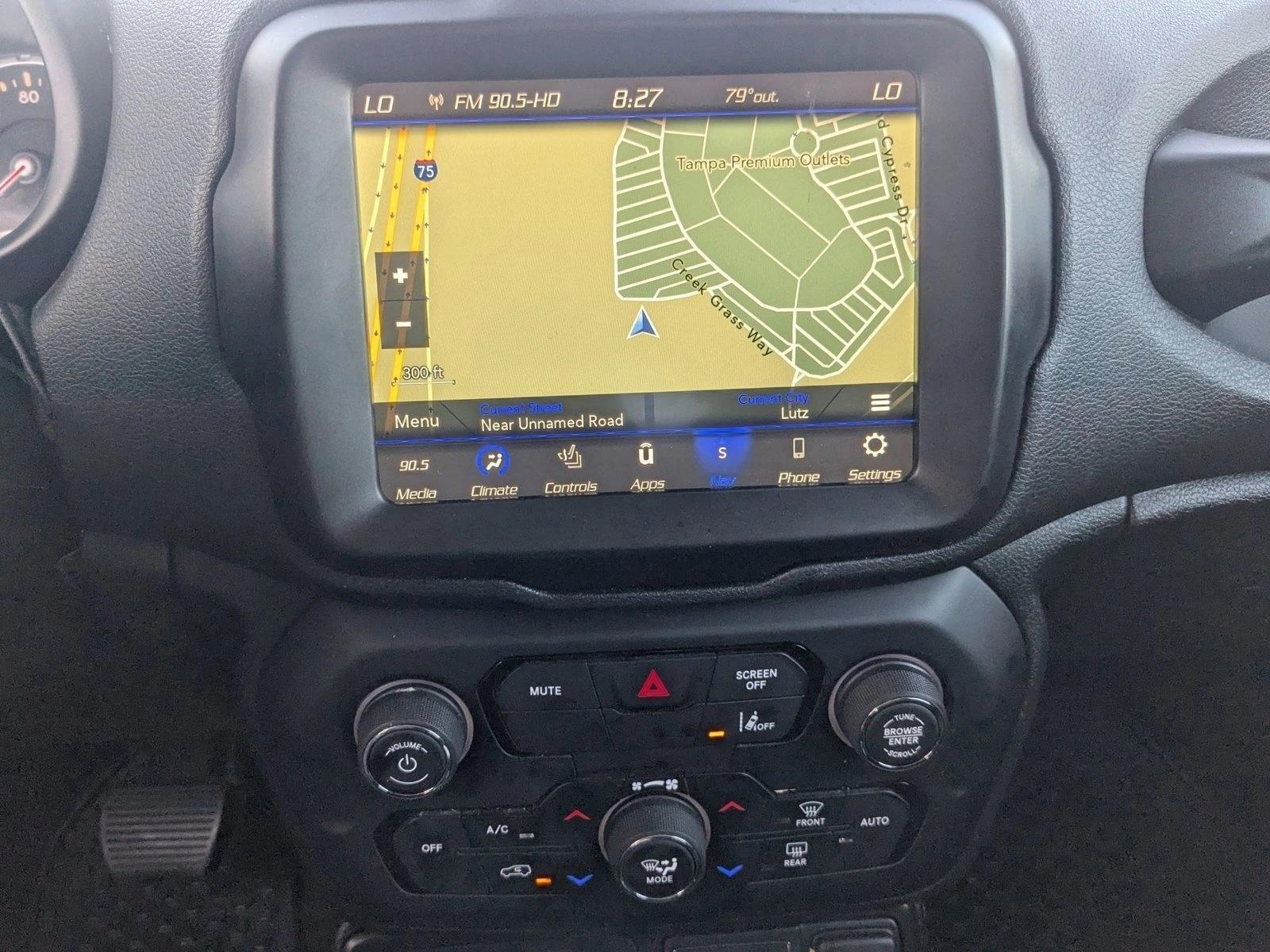 2022 Jeep Renegade Latitude photo 11