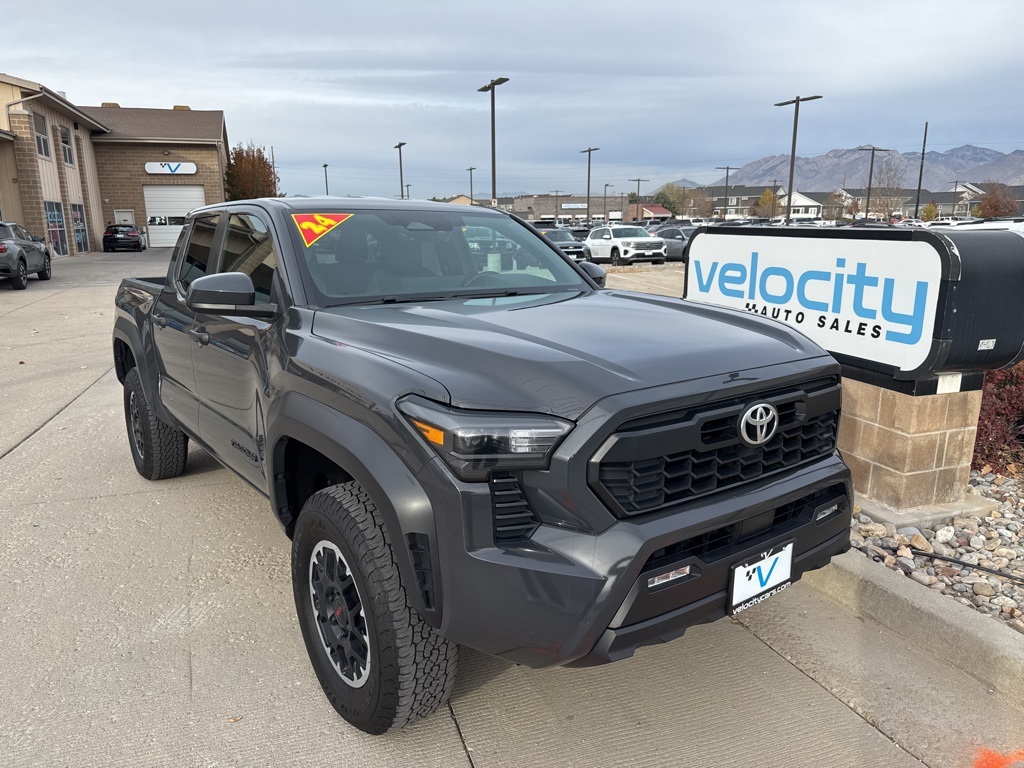 2024 Toyota Tacoma TRD Off Road's photo