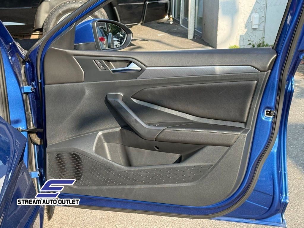 2024 Volkswagen Jetta 1.5T SE photo 7