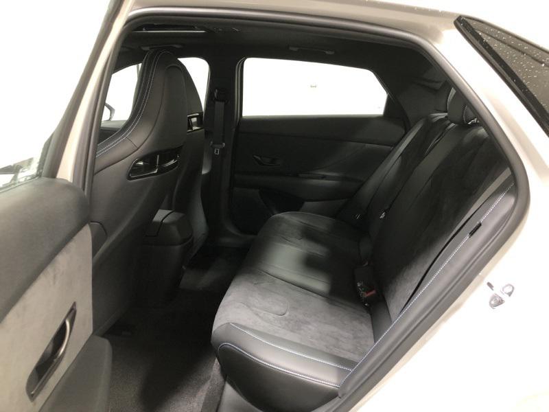 2025 Hyundai Elantra N Base photo 14