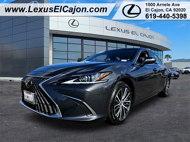 2025 Lexus ES 350's photo