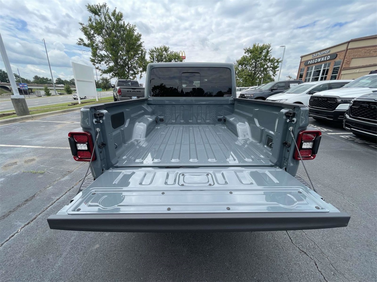 2025 Jeep Gladiator Rubicon photo 27