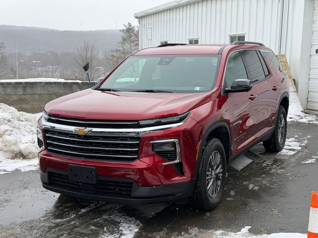 2026 Chevrolet Traverse LT's photo