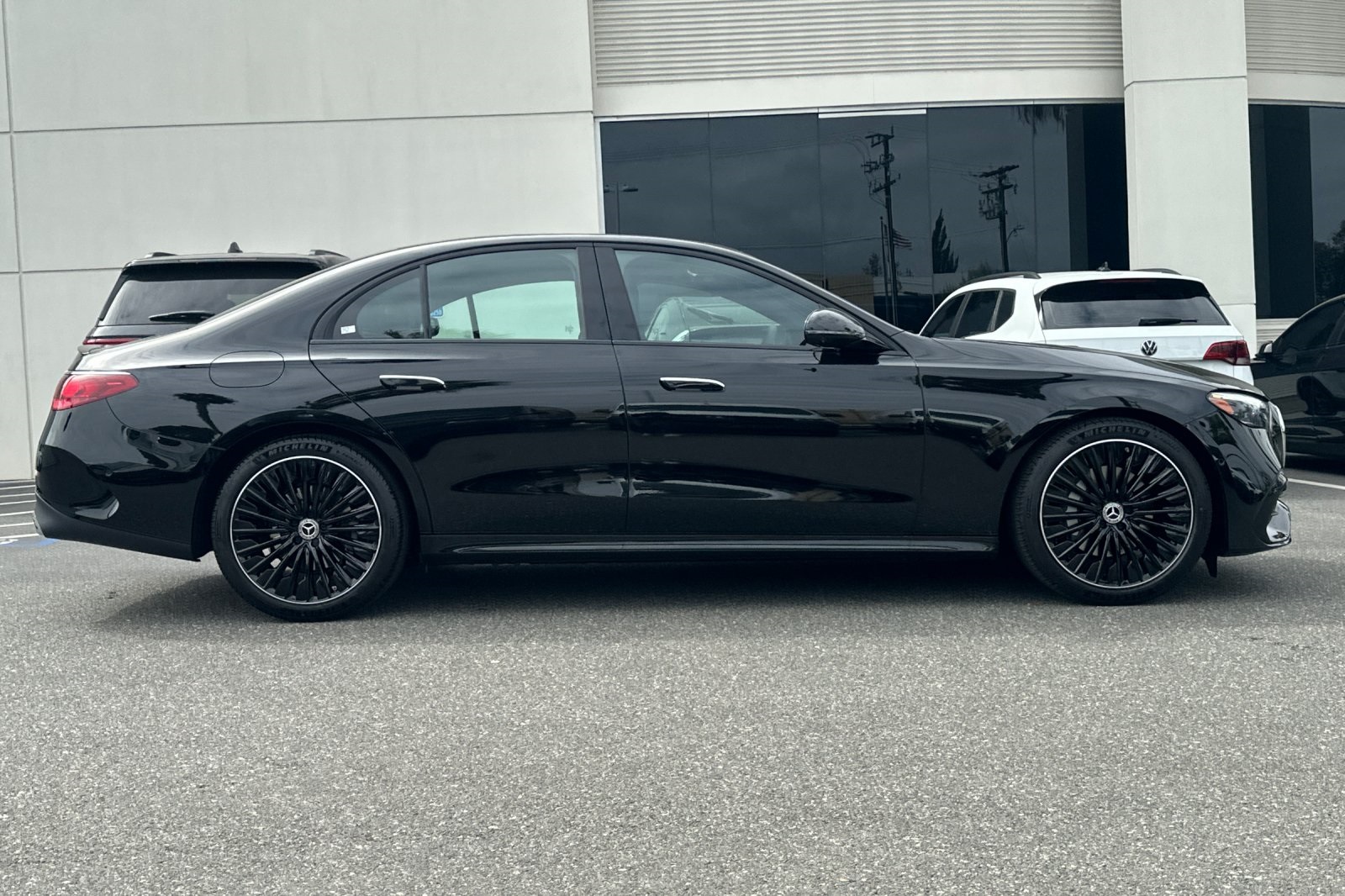 2026 Mercedes Benz E 350 photo 4