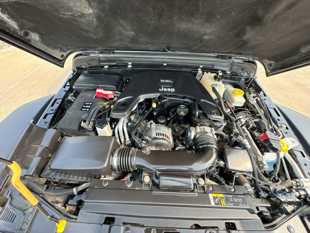 2019 Jeep Wrangler Unlimited Rubicon photo 28